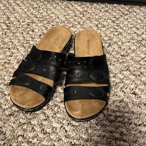 Pierre Dumas Black Sandals